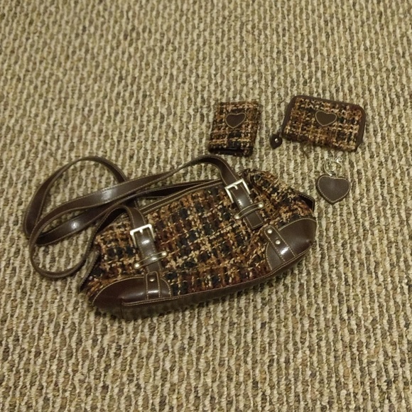 None Handbags - Knit Brown Shoulder Bag with Matching Accessories